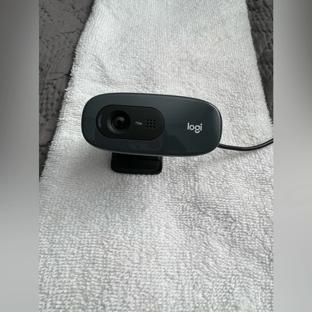 Best Seller Logitech C270 HD Webcam